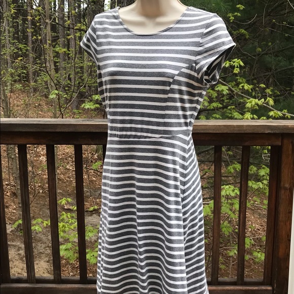 Old Navy Dresses & Skirts - Old Navy Fitted Cotton Dress Sml/6
